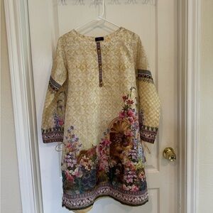 Trendy Kurti with fun sleeves!